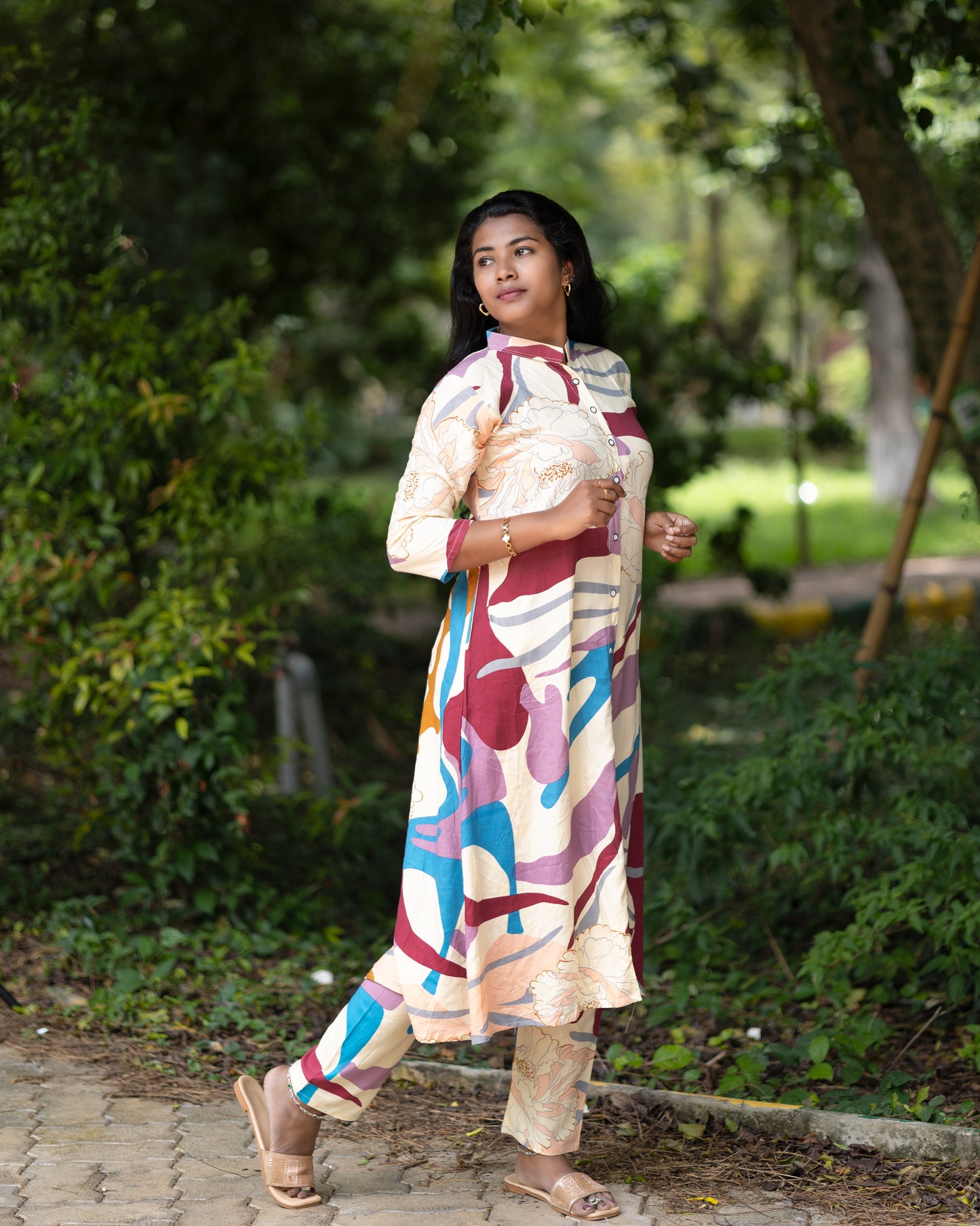 Women's Abstract Floral Printed Kurta and Pant Set (Cotton Blend)