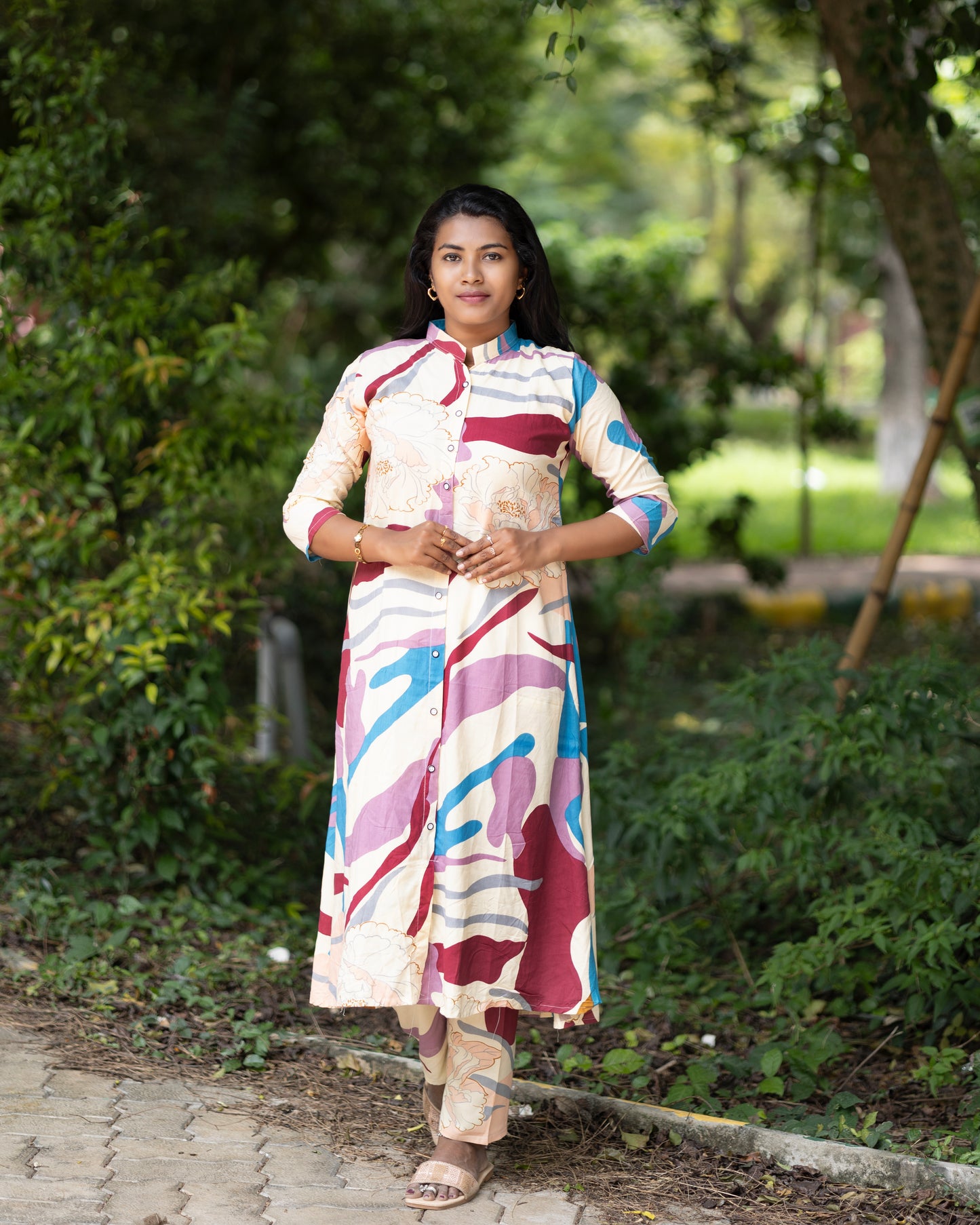 Women's Abstract Floral Printed Kurta and Pant Set (Cotton Blend)