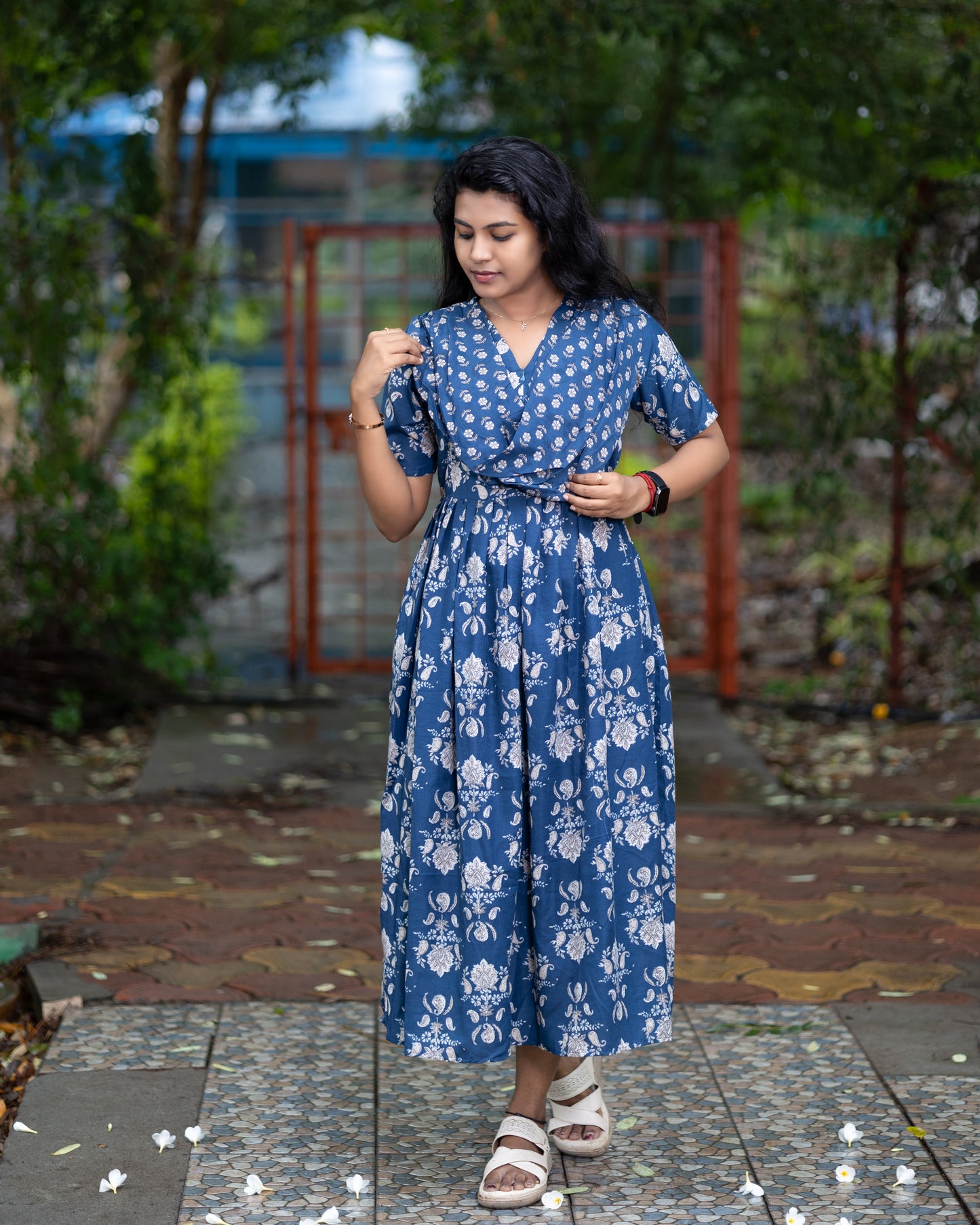 Feeding Maxi Style Nighty with Dupatta attached - Royal Blue