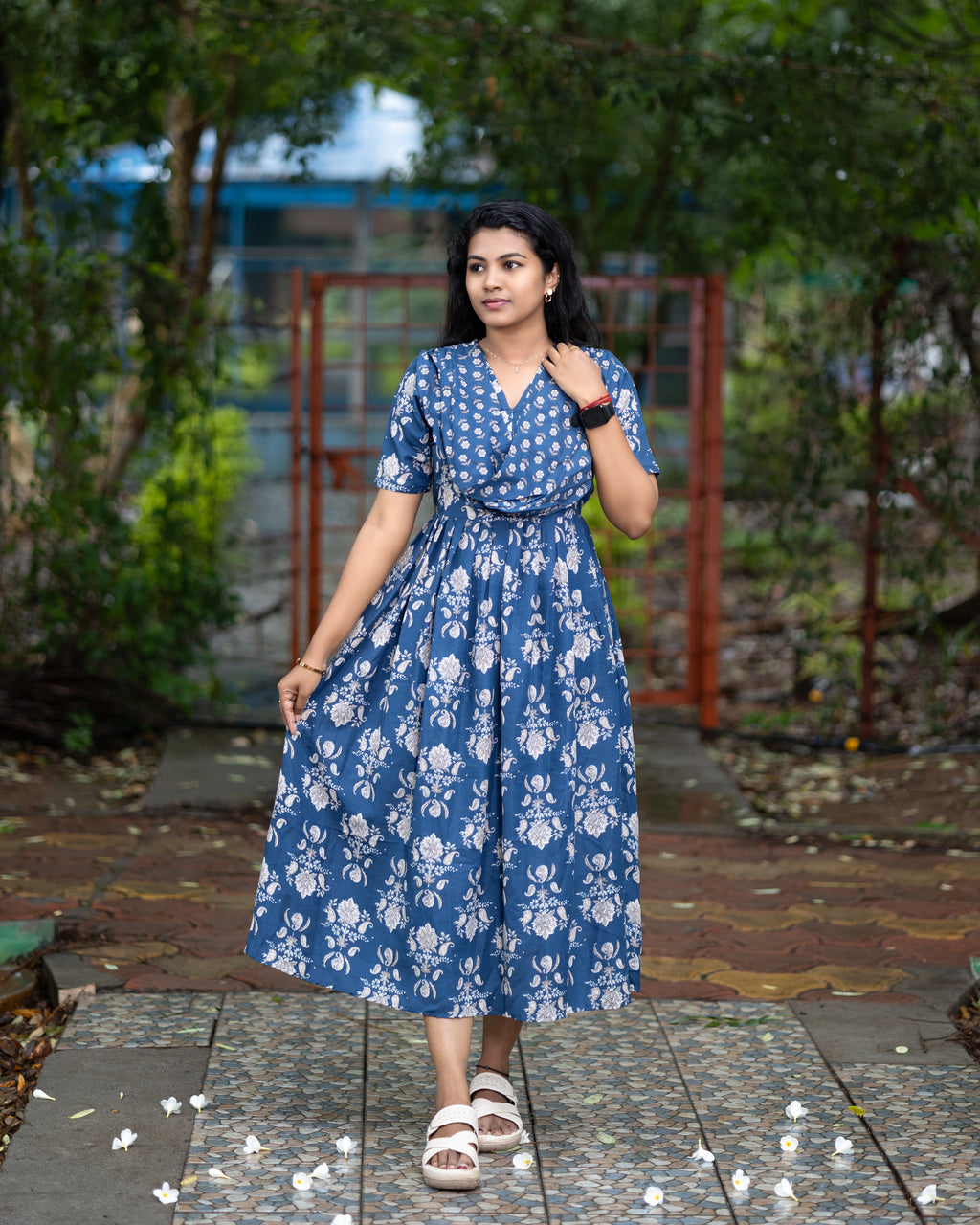 Feeding Maxi Style Nighty with Dupatta attached -  Royal Blue