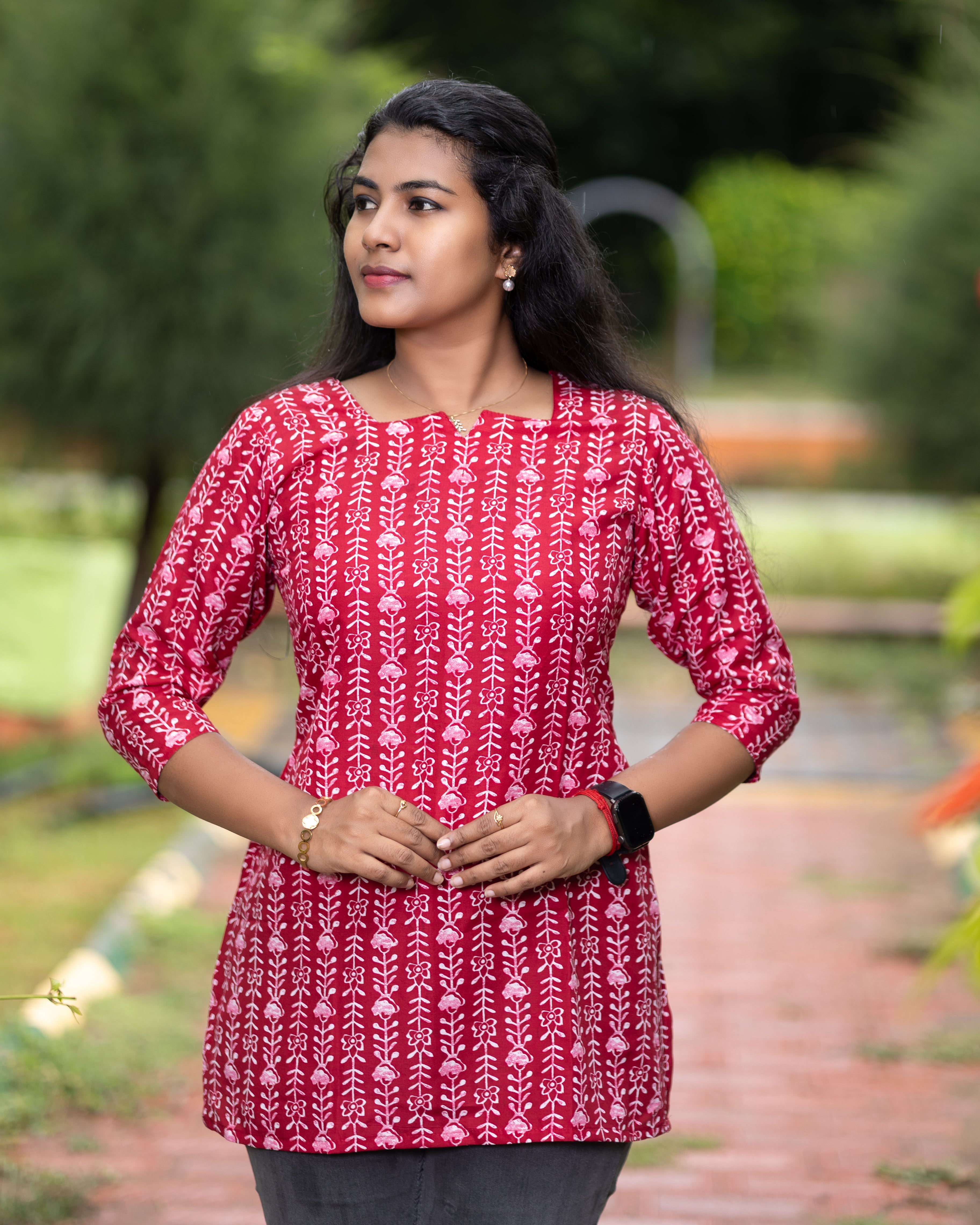 Jaipuri Cotton Short Kurti with Vertical Floral Handblock Print Design