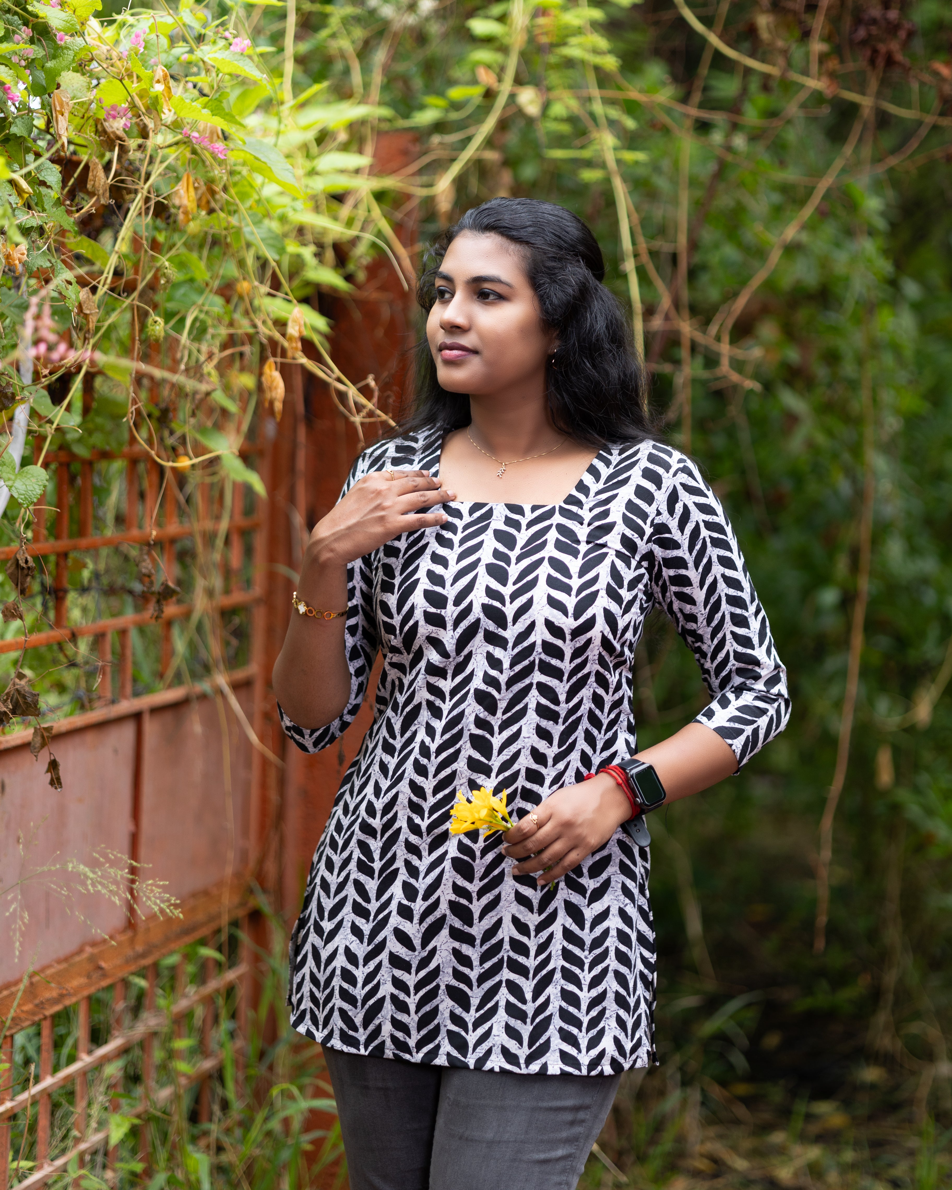 Jaipuri Cotton Short Kurti with Chevron Leaf Block Print Design
