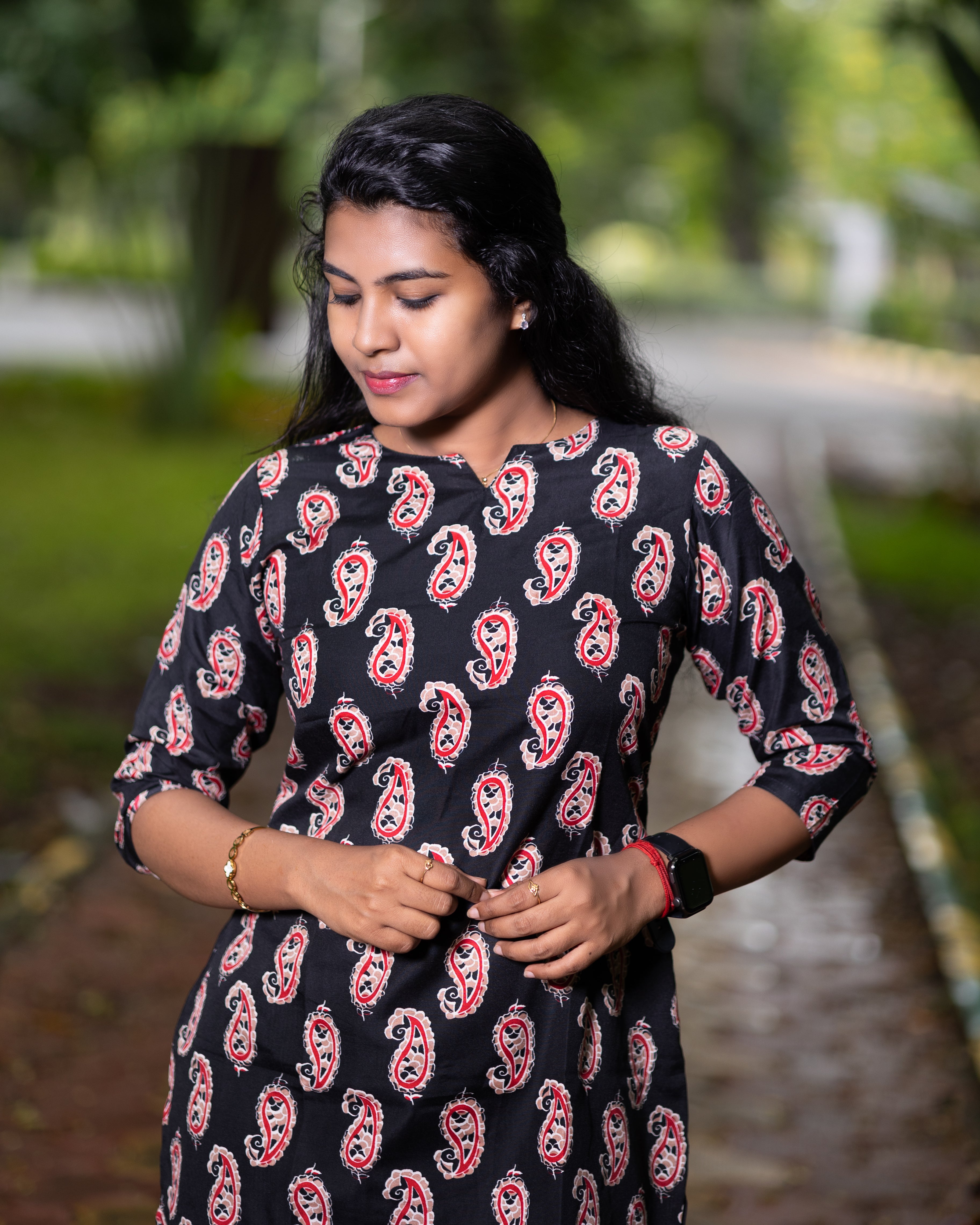 Jaipuri Cotton Short Kurti with Red Paisley Print Design
