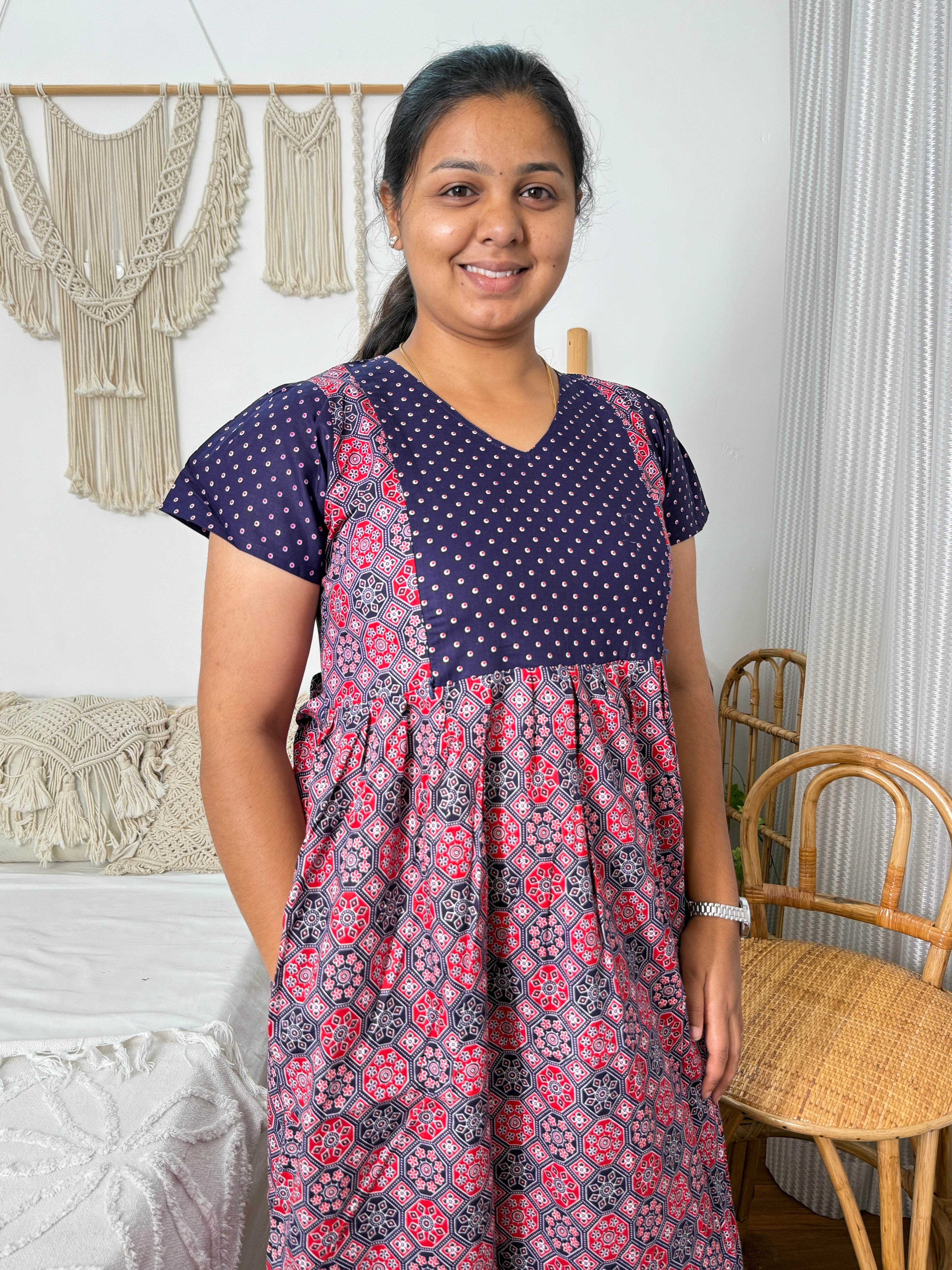 Feeding Navy Blue & Red Printed Maxi Nighty